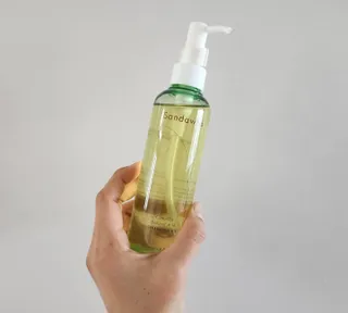 스킨큐어 산다화 순한 클렌징 동백 오일 200ml — 4.5점을 준 리뷰어가 2023년 4월 올린 사용 사진