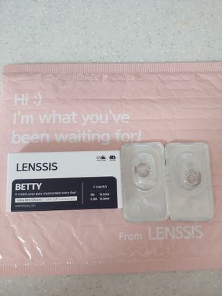 렌시스 LENSSIS [ 렌시스 ] 품절대란템 , 데일리로 쓰기 좋은 ＃베티 시리즈 1개월용 ｜ 5컬러 중 택1 ｜ — 5점을 준 리뷰어가 2021년 4월 올린 사용 사진