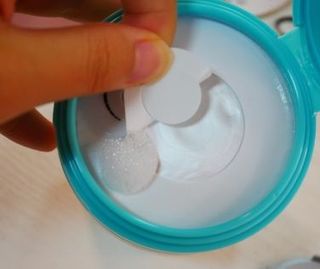 리더스코스메틱 리더스 카밍 바이오틱스 퀵 수딩 패드 — 5점을 준 리뷰어가 2022년 8월 올린 사용 사진