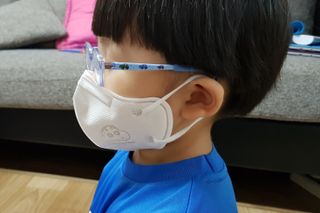 [숨그림]  덴탈마스크 짱구 우리아이 그리고 내가 쓰는 믿을수있는 케릭터 마스크  16종 — 4점을 준 리뷰어가 2021년 10월 올린 사용 사진
