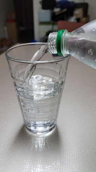 몽베스트 Montbest with Sparkling water Plain 20병 — 5점을 준 리뷰어가 2021년 11월 올린 사용 사진
