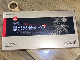 서울약사신협_투데이홍삼정플러스스틱_10g x 60포 — 5점을 준 리뷰어가 2021년 6월 올린 사용 사진
