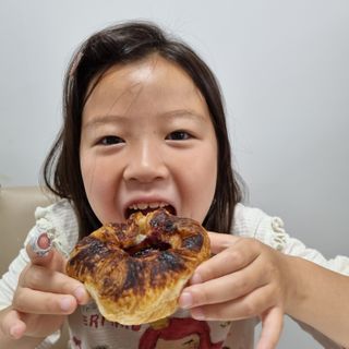 서브큐 메테뭉크 블루베리 크라운 냉동생지 (소포장) — 5점을 준 리뷰어가 2022년 6월 올린 사용 사진