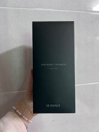 르핸스 퍼포밍 5 샴푸 비반트 포렛/베티버 포그 — 4점을 준 리뷰어가 2022년 12월 올린 사용 사진