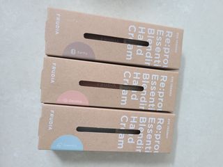 [후르디아] 끈적임 없는 착한성분 비건  핸드크림 3종 — 4점을 준 리뷰어가 2022년 11월 올린 사용 사진