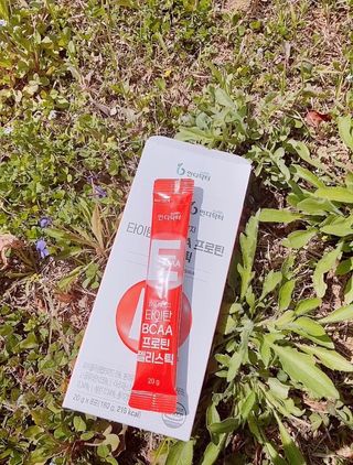 [인디닥터] 타이탄 BCAA 프로틴 젤리스틱 — 4점을 준 리뷰어가 2022년 4월 올린 사용 사진