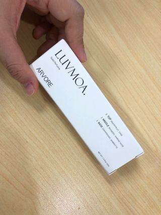 러브모아 향수 고체향수 승무원 고체향수 바르는 향수 니치향수 도손 우드세이지 앤 씨솔트 — 5점을 준 리뷰어가 2022년 9월 올린 사용 사진