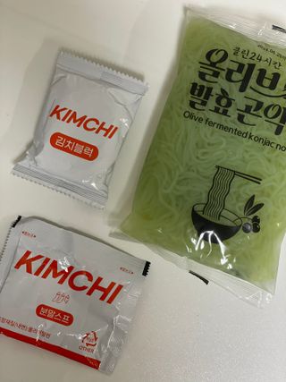 클린24시간 올리브발효곤약면 시원김치면 1세트-(3봉) — 2점을 준 리뷰어가 2024년 3월 올린 사용 사진