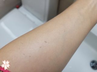 카오리온코스메틱스 곡물 바디 필링 스프레이 — 4.5점을 준 리뷰어가 2021년 6월 올린 사용 사진
