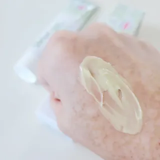 건선/아토/습진/민감성 피부 천연보습진정크림 소리온 크림 & 센시티브 크림 50g — 3점을 준 리뷰어가 2022년 1월 올린 사용 사진