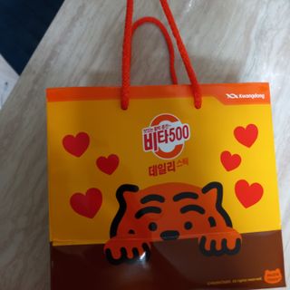 광동제약 [광동] 비타500데일리스틱 70포X2개 + 뚱랑이엽서 + 쇼핑백 증정 — 5점을 준 리뷰어가 2022년 10월 올린 사용 사진