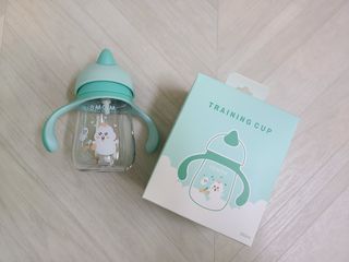 유비맘 트라이탄 코니빨대컵_컬러 랜덤 발송 — 5점을 준 리뷰어가 2021년 3월 올린 사용 사진