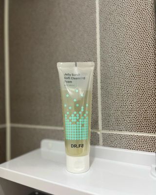 닥터에프파이브 젤리스크럽 소프트 클렌징폼 120ml — 5점을 준 리뷰어가 2022년 6월 올린 사용 사진