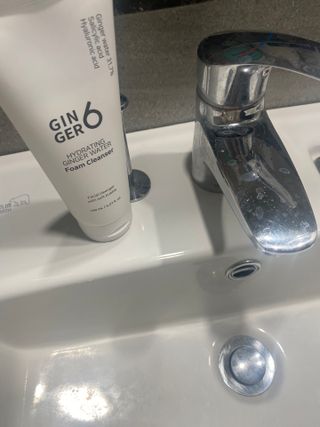 GINGER6 하이드레이팅 진저 워터 폼클렌징 — 5점을 준 리뷰어가 2021년 10월 올린 사용 사진