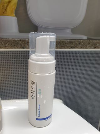 [바이로담] 저자극 약산성버블 폼 폼클렌징 150ml — 5점을 준 리뷰어가 2021년 3월 올린 사용 사진