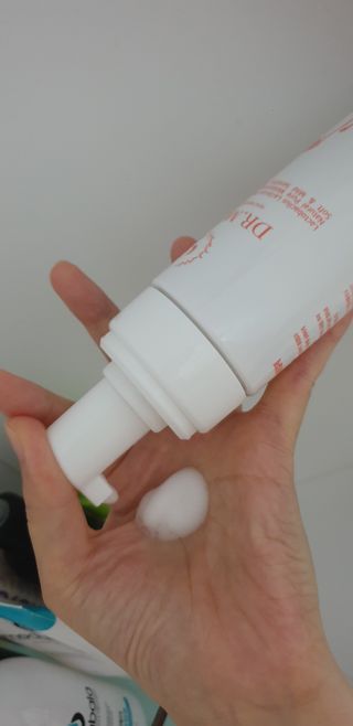 MF프리 [닥터문] 유산균 락토케어 질경초 여성청결제 200ml (폼타입) — 4점을 준 리뷰어가 2022년 6월 올린 사용 사진