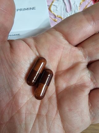 프리마인 홍삼의 강력한 에너지, 이제는 흡수율을 높인 최첨단 캡슐로 간편하게 초고속 충전하세요. — 5점을 준 리뷰어가 2022년 4월 올린 사용 사진