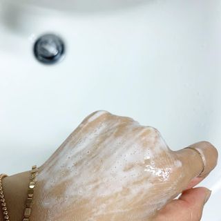 닥터에프파이브 젤리스크럽 소프트 클렌징폼 120ml — 4.5점을 준 리뷰어가 2022년 5월 올린 사용 사진