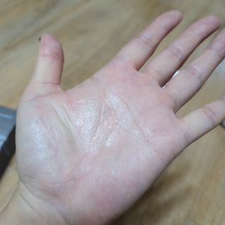 [후르디아] 묻어남NO 비건 메이크업 픽서 — 5점을 준 리뷰어가 2021년 11월 올린 사용 사진