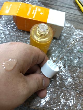 체르엠 스템앤셀 비타민 브라이트닝 에센스 30ml 1개 — 5점을 준 리뷰어가 2021년 9월 올린 사용 사진
