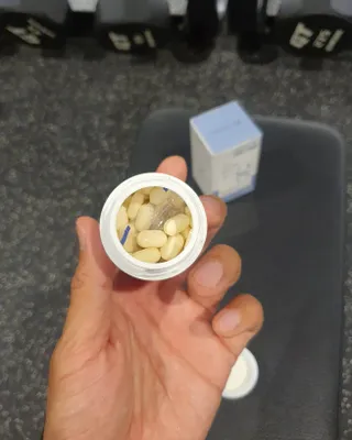 프리마인 평생 써야하는 관절의 건강을 위한 완벽설계 솔루션 관절n마디케어 플러스 120정 — 5점을 준 리뷰어가 2022년 9월 올린 사용 사진