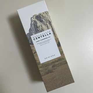 스킨1004 [SKIN1004] 마다가스카르 센텔라 라이트 클렌징 오일 200ml — 5점을 준 리뷰어가 2024년 8월 올린 사용 사진