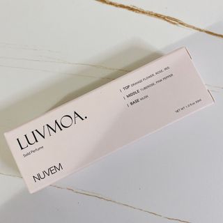 러브모아 향수 고체향수 승무원 고체향수 바르는 향수 니치향수 도손 우드세이지 앤 씨솔트 — 5점을 준 리뷰어가 2023년 1월 올린 사용 사진