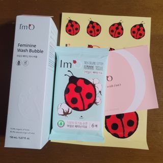 아임오 페미닌워시 150ML + 페미닌티슈6입 + 아임오스티커 + 쿠폰북 — 5점을 준 리뷰어가 2021년 10월 올린 사용 사진