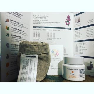 AYU25[아유트웬티파이브]다마스크로즈워터 베이스 천연 수분 촉촉 크림 — 4점을 준 리뷰어가 2021년 4월 올린 사용 사진