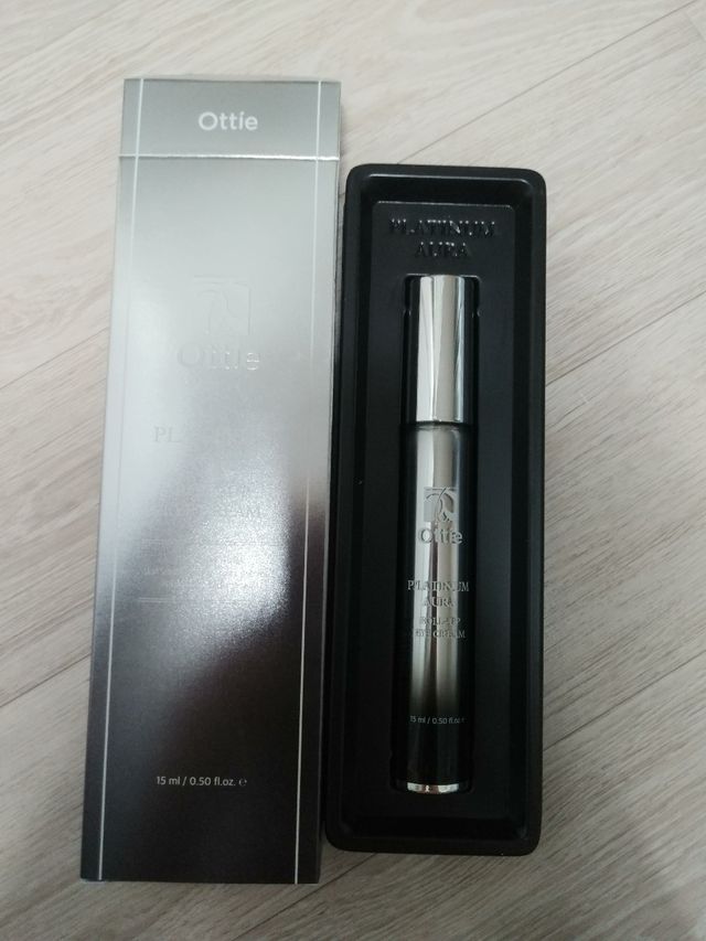 오띠 플래티넘 아우라 롤-업 아이크림 리뷰 사진