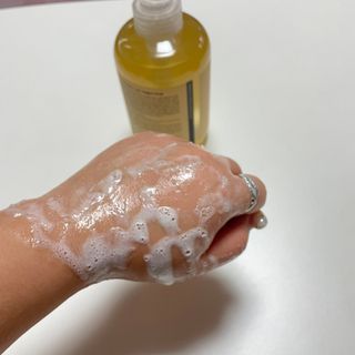빅그린 카렌듈라(지성두피용)&시카(중건성두피용)탈모샴푸500ml-택1,빅그린 프리미어바이옴탈모앰플팩 60ml — 5점을 준 리뷰어가 2023년 1월 올린 사용 사진