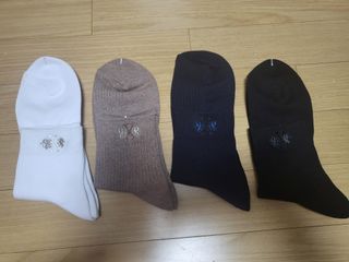[사이즈가 있는 양말 필로이] 남/여 골지 발목 양말 4족 세트 남【S, M, L, XL】여【S, M, L】_컬러 랜덤 — 4점을 준 리뷰어가 2022년 6월 올린 사용 사진