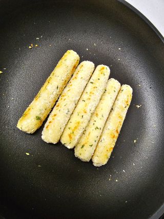 디케이식품(주) 고르곤졸라&모짜렐라 치즈스틱 400g — 5점을 준 리뷰어가 2023년 3월 올린 사용 사진