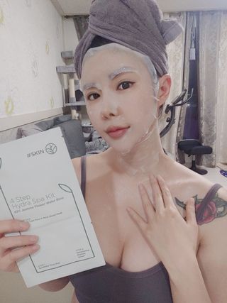 태그스킨 4스텝 주름개선 피부미백 영양 마스크팩 3개 세트(최신버전) — 5점을 준 리뷰어가 2022년 3월 올린 사용 사진