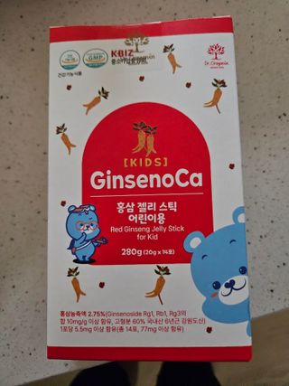 (주)닥터오레고닌 진세노카 키즈 홍삼젤리스틱 — 1점을 준 리뷰어가 2023년 8월 올린 사용 사진