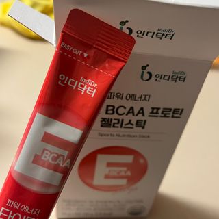 [인디닥터] 타이탄 BCAA 프로틴 젤리스틱 — 5점을 준 리뷰어가 2022년 5월 올린 사용 사진