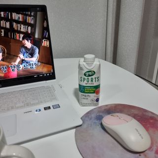 셀렉스스포츠 셀렉스 스포츠 웨이 프로틴 복숭아_ 330ml x 12팩 — 3.5점을 준 리뷰어가 2021년 10월 올린 사용 사진