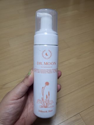 MF프리 [닥터문] 유산균 락토케어 질경초 여성청결제 200ml (폼타입) — 4점을 준 리뷰어가 2022년 7월 올린 사용 사진