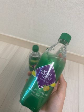 몽베스트 Montbest with Sparkling water Lemon OR Lime 20병(랜덤) — 5점을 준 리뷰어가 2021년 11월 올린 사용 사진
