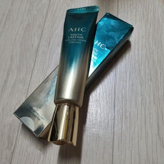[NEW 탄력유턴 아이크림] AHC 유스 래스팅 리얼 아이크림 포 페이스 — 5점을 준 리뷰어가 2021년 2월 올린 사용 사진