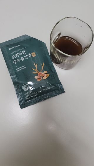 서울약사신협 약사신협_생녹용 진액_70ml x 30포 — 5점을 준 리뷰어가 2021년 7월 올린 사용 사진
