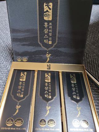 헬스업_천명진프리미엄홍삼스틱_10ml x 30포 — 5점을 준 리뷰어가 2021년 2월 올린 사용 사진