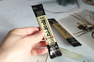 [광동제약] 광동 광옥고 홍삼 본 30포+쇼핑백 증정 — 5점을 준 리뷰어가 2021년 12월 올린 사용 사진