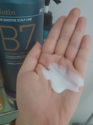 [포레스트스토리] 탈모증상완화 샴푸 1,000ml — 5점을 준 리뷰어가 2022년 6월 올린 사용 사진