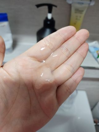 르핸스 퍼포밍 5 샴푸 비반트 포렛/베티버 포그 — 5점을 준 리뷰어가 2022년 12월 올린 사용 사진