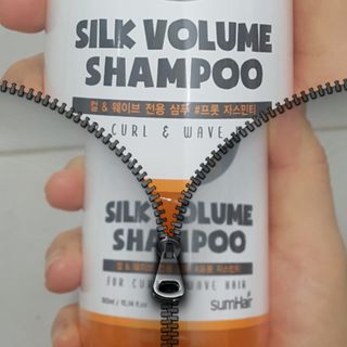 썸헤어 / SUMHAIR 썸헤어 실크 볼륨 샴푸+트리트먼트 프룻자스민티 — 5점을 준 리뷰어가 2021년 7월 올린 사용 사진