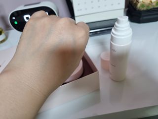프리마인 바르기만 하면 철벽 스킨케어+24시간 마스크팩 효과. 셀라브 리제너레이팅 시스템 부스터+크림 세트 — 4.5점을 준 리뷰어가 2023년 4월 올린 사용 사진
