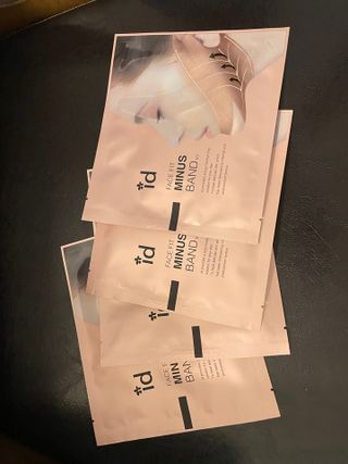 아이디플라코스메틱 아이디 페이스핏 마이너스 밴드 v2 — 5점을 준 리뷰어가 2021년 6월 올린 사용 사진