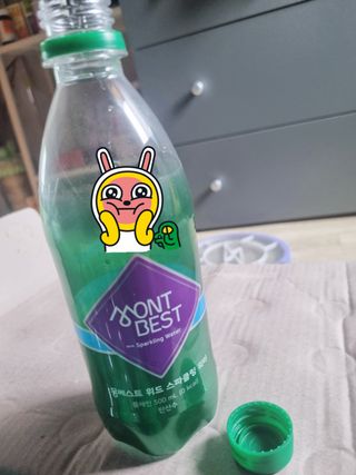 몽베스트 Montbest with Sparkling water Plain 20병 — 5점을 준 리뷰어가 2022년 8월 올린 사용 사진