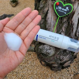 [바이로담] 저자극 약산성버블 폼 폼클렌징 150ml — 5점을 준 리뷰어가 2021년 3월 올린 사용 사진